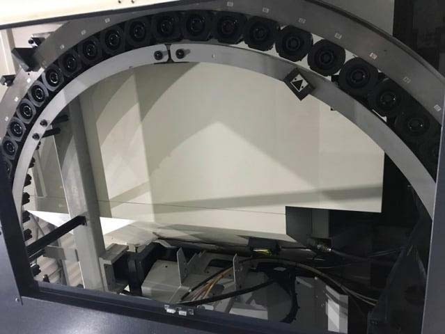 Photo Used MAKINO a81-5XR For Sale