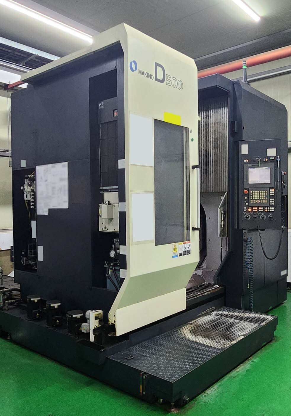 Photo Used MAKINO D500 For Sale
