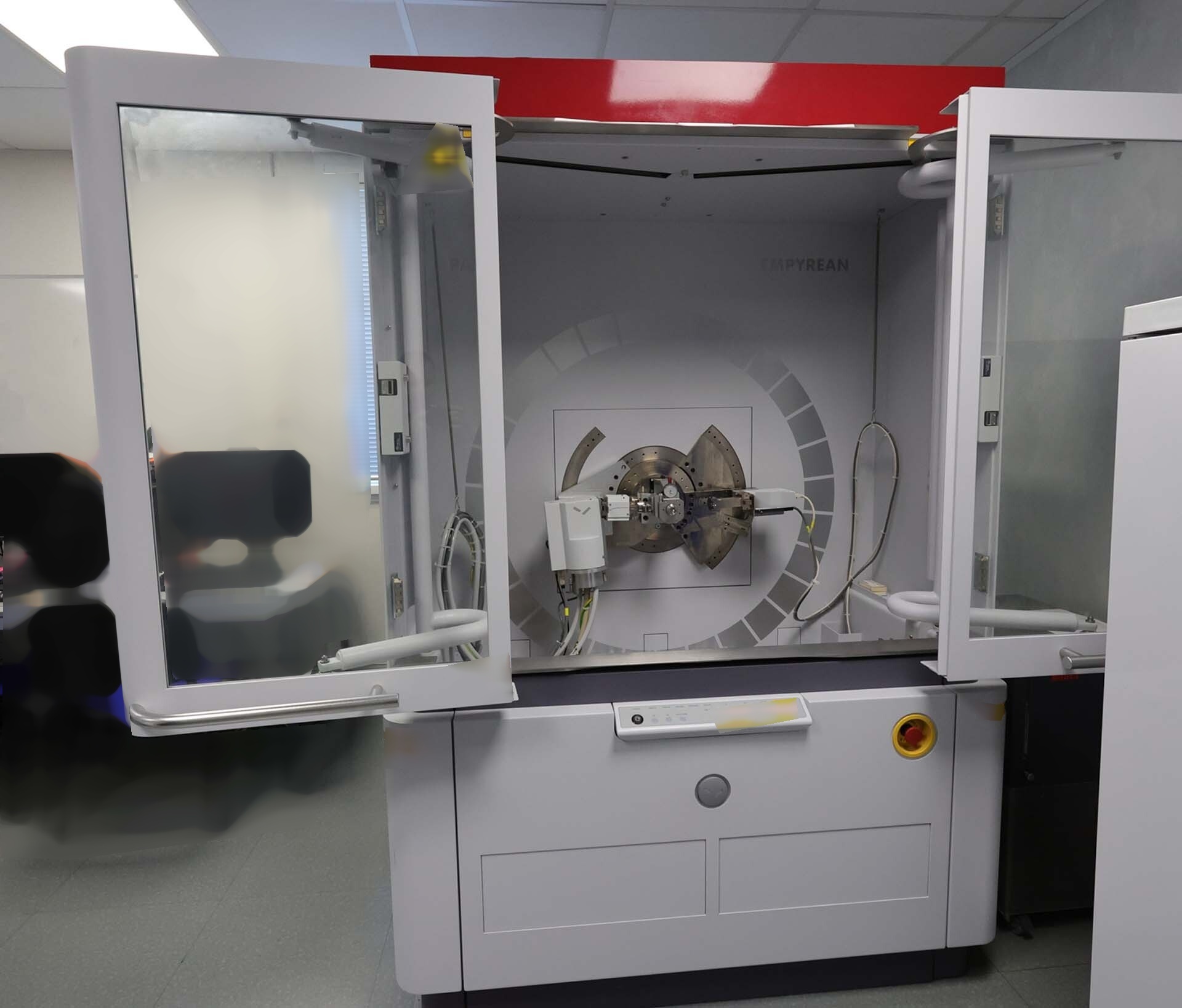 Photo Utilisé MALVERN / PANALYTICAL Empyrean À vendre