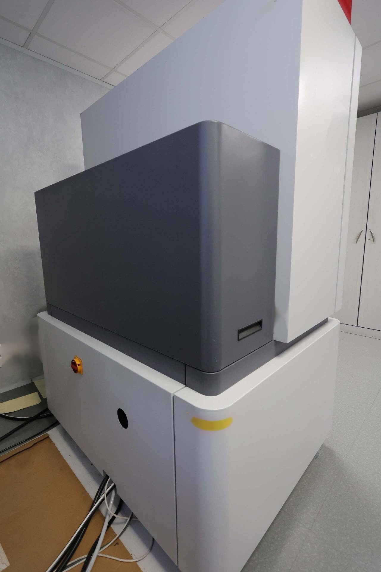 Photo Utilisé MALVERN / PANALYTICAL Empyrean À vendre