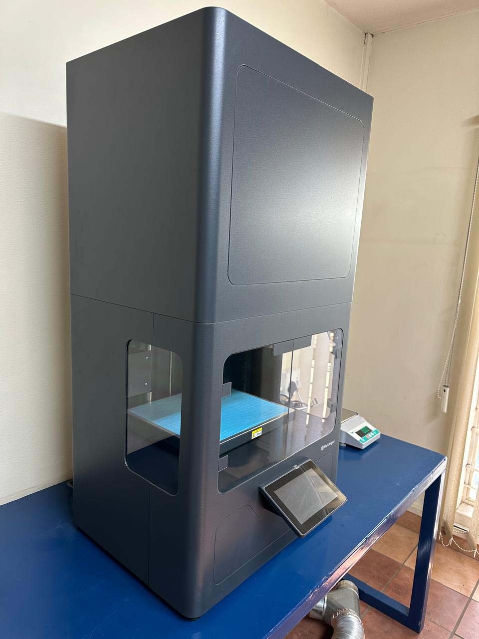 图为 已使用的 MARKFORGED Metal X 待售