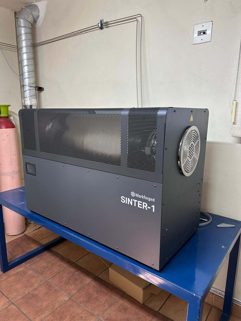 Foto Verwendet MARKFORGED Sinter 1 Zum Verkauf