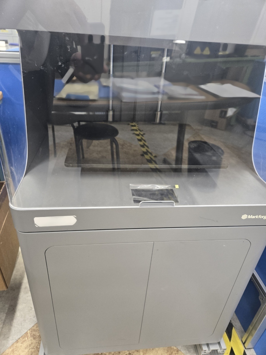 圖為 已使用的 MARKFORGED X7 待售