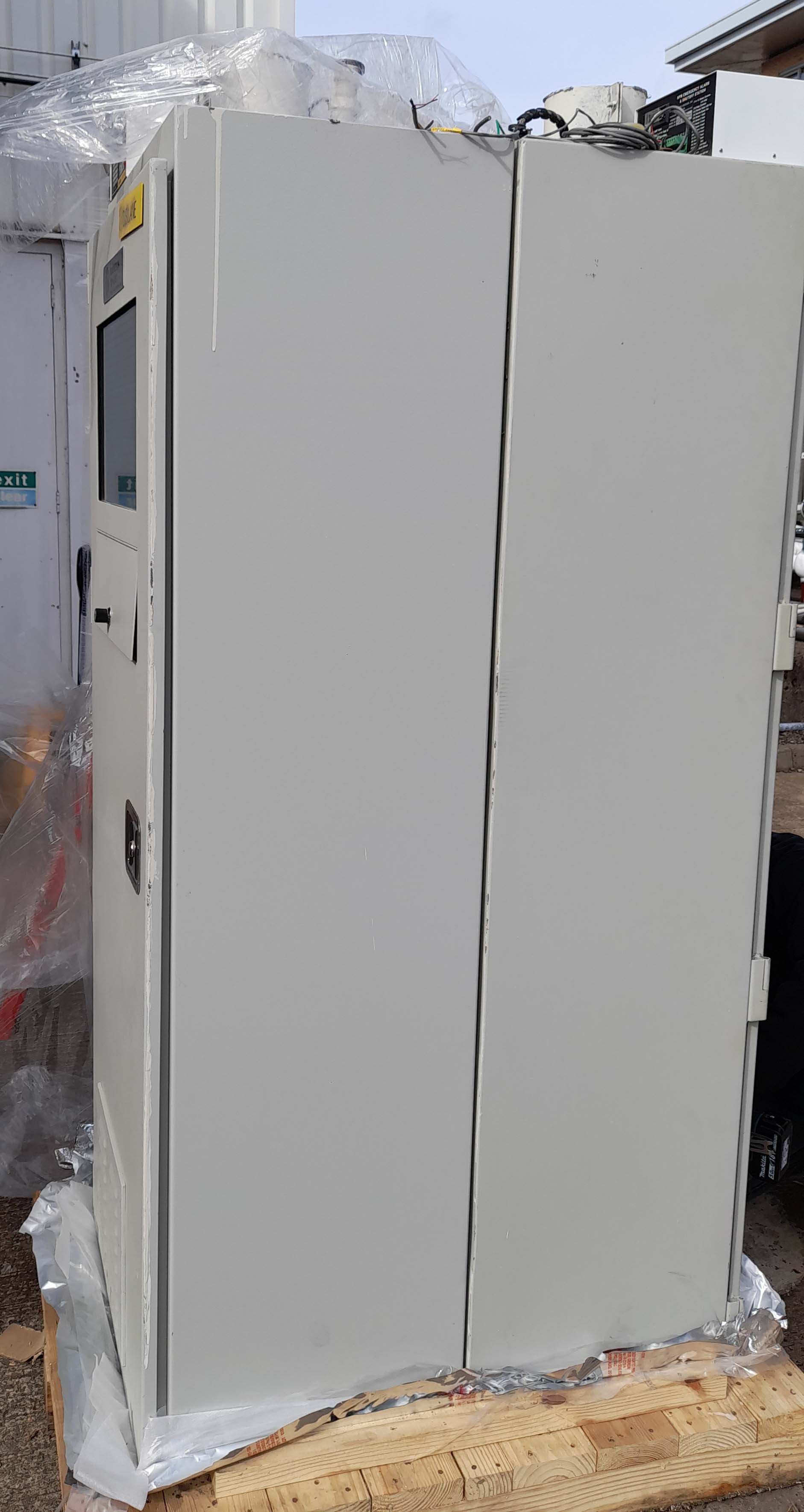 Foto Verwendet MATHESON / SEMI-GAS SYSTEMS MCAB-0416-XX Zum Verkauf