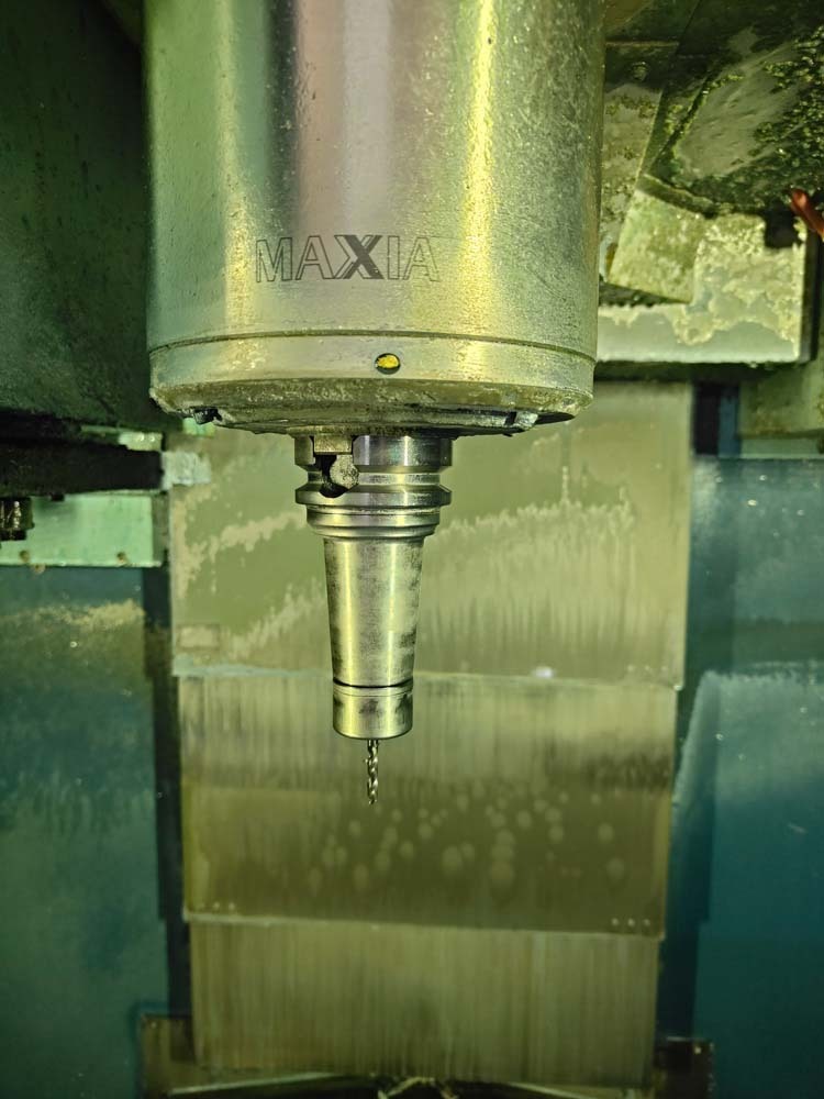 Photo Used MATSUURA VX-1000 For Sale