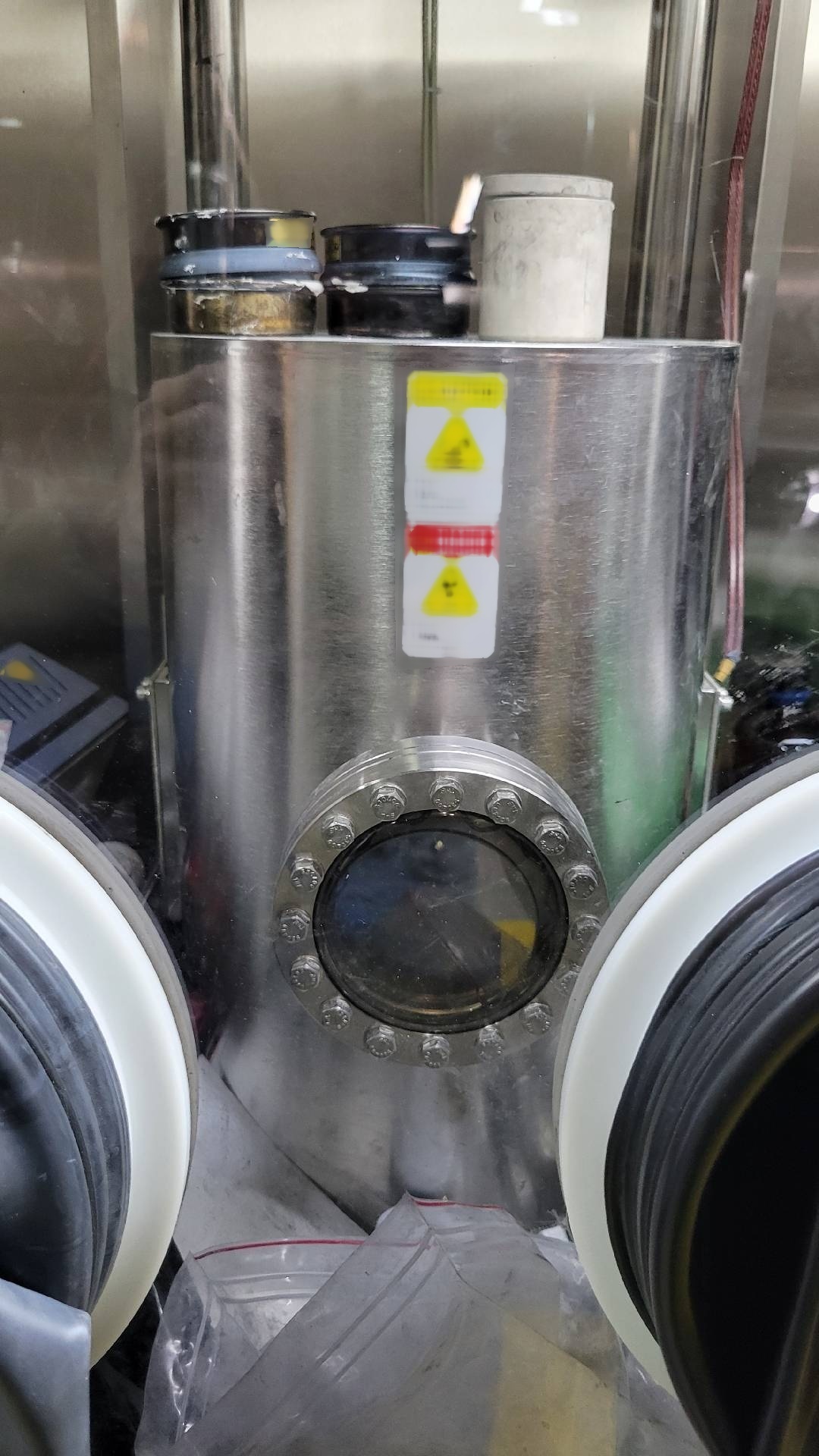 圖為 已使用的 MBRAUN MB 200MOD 待售