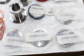 フォト（写真） 使用される MDC Lot of Spare Parts 販売のために