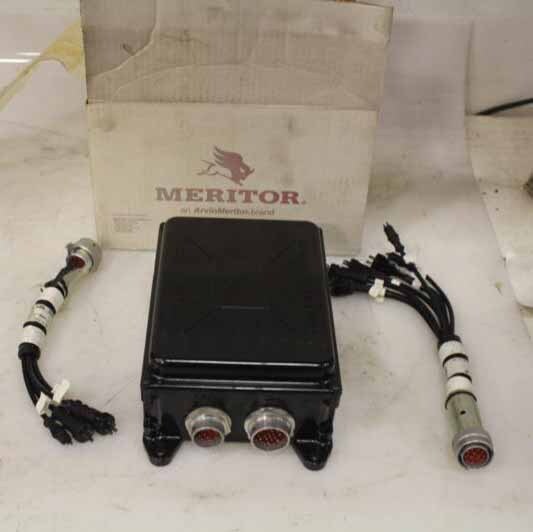 Photo Used MERITOR WABCO ASM 53-28246-000 For Sale