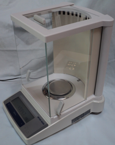 Photo Used METTLER TOLEDO AB 104-S For Sale