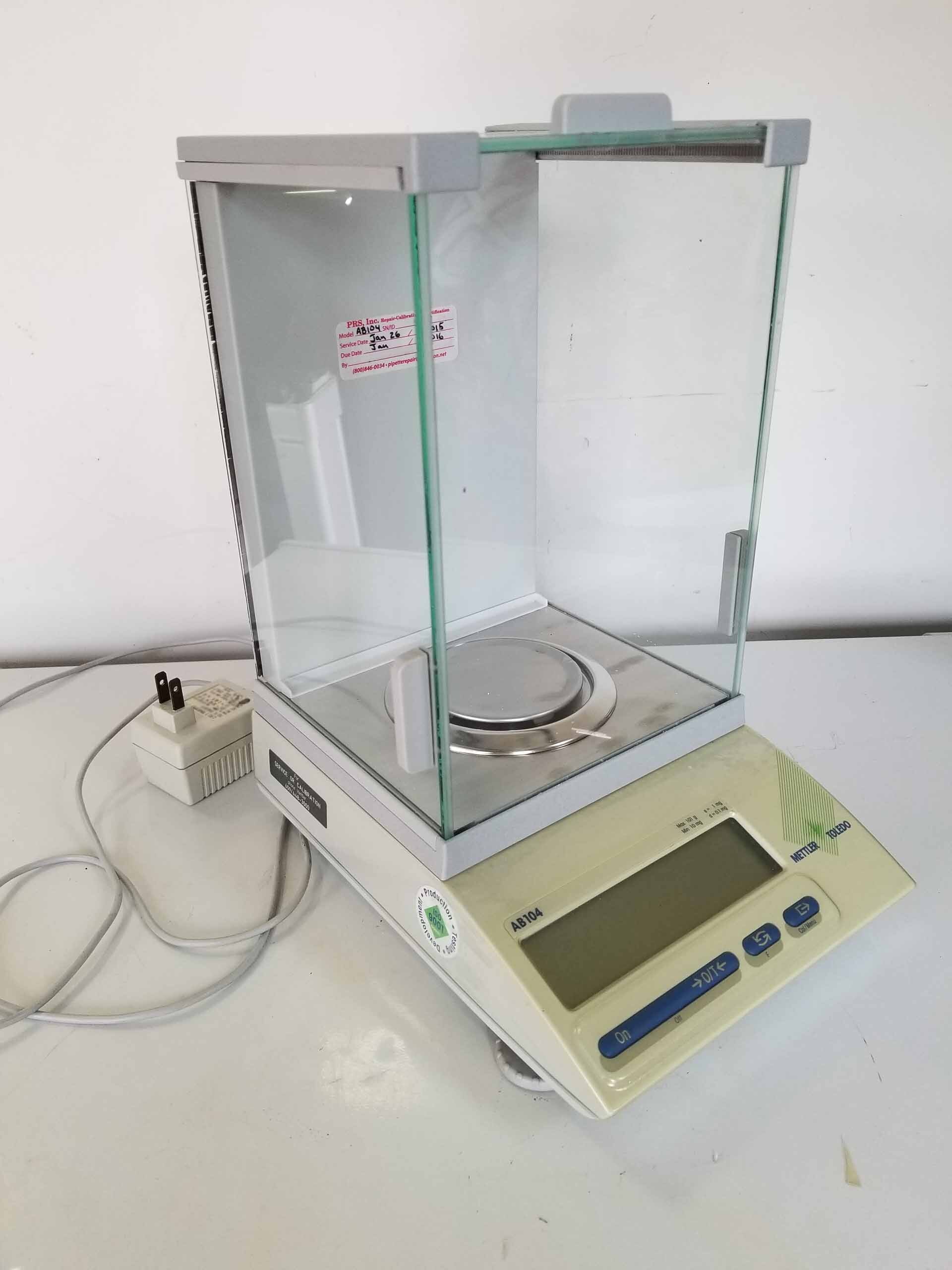 Photo Used METTLER TOLEDO AB 104 For Sale