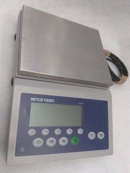 Photo Used METTLER TOLEDO ICS445s-6SM/f/M For Sale