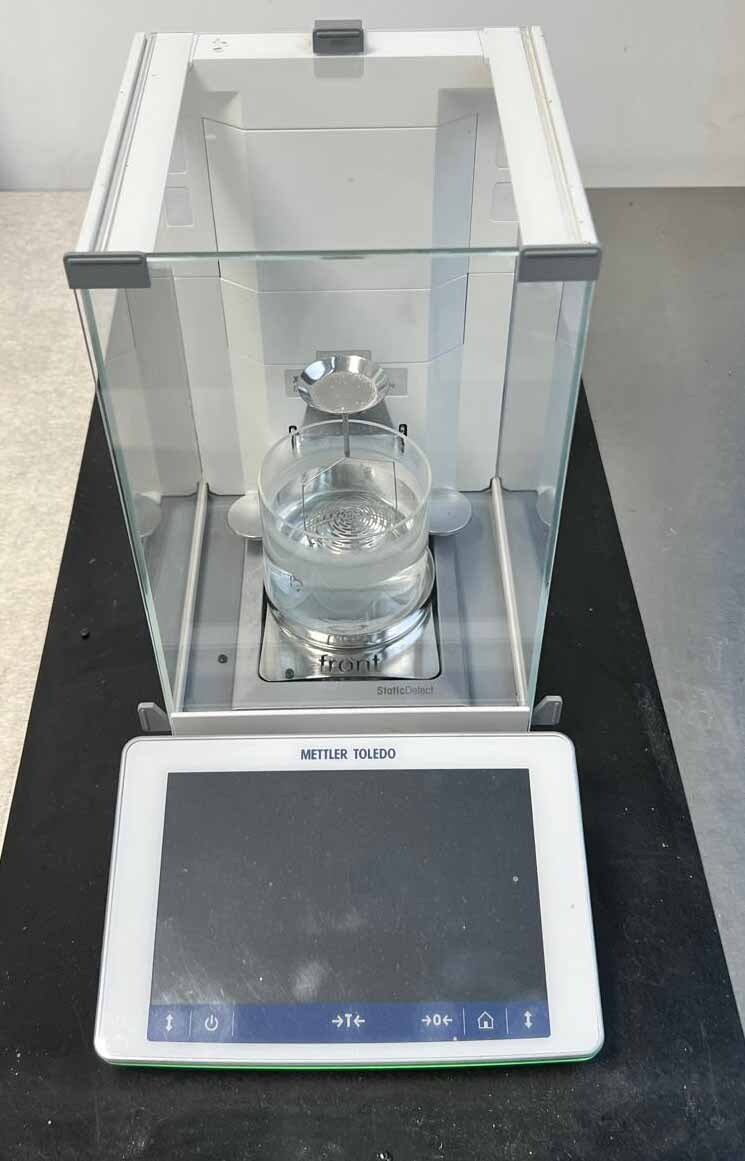 Foto Verwendet METTLER TOLEDO XPR 105DR Zum Verkauf