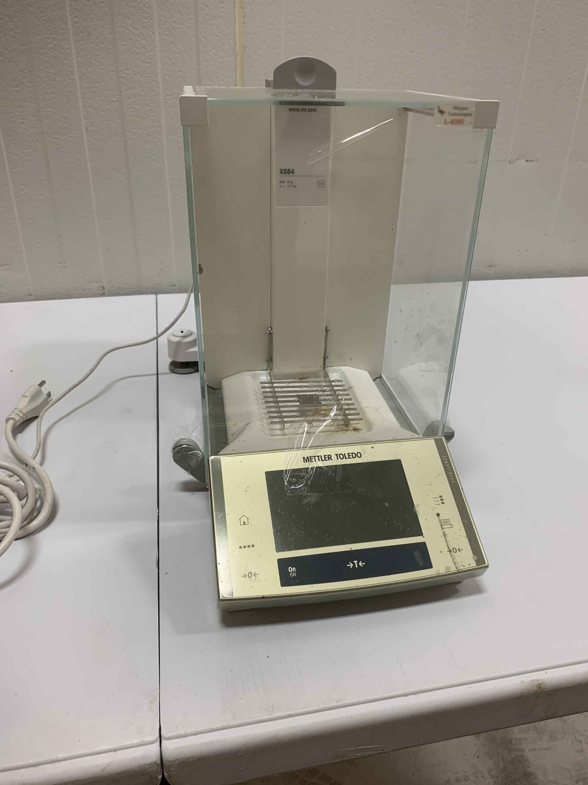사진 사용됨 METTLER TOLEDO XS 64 판매용
