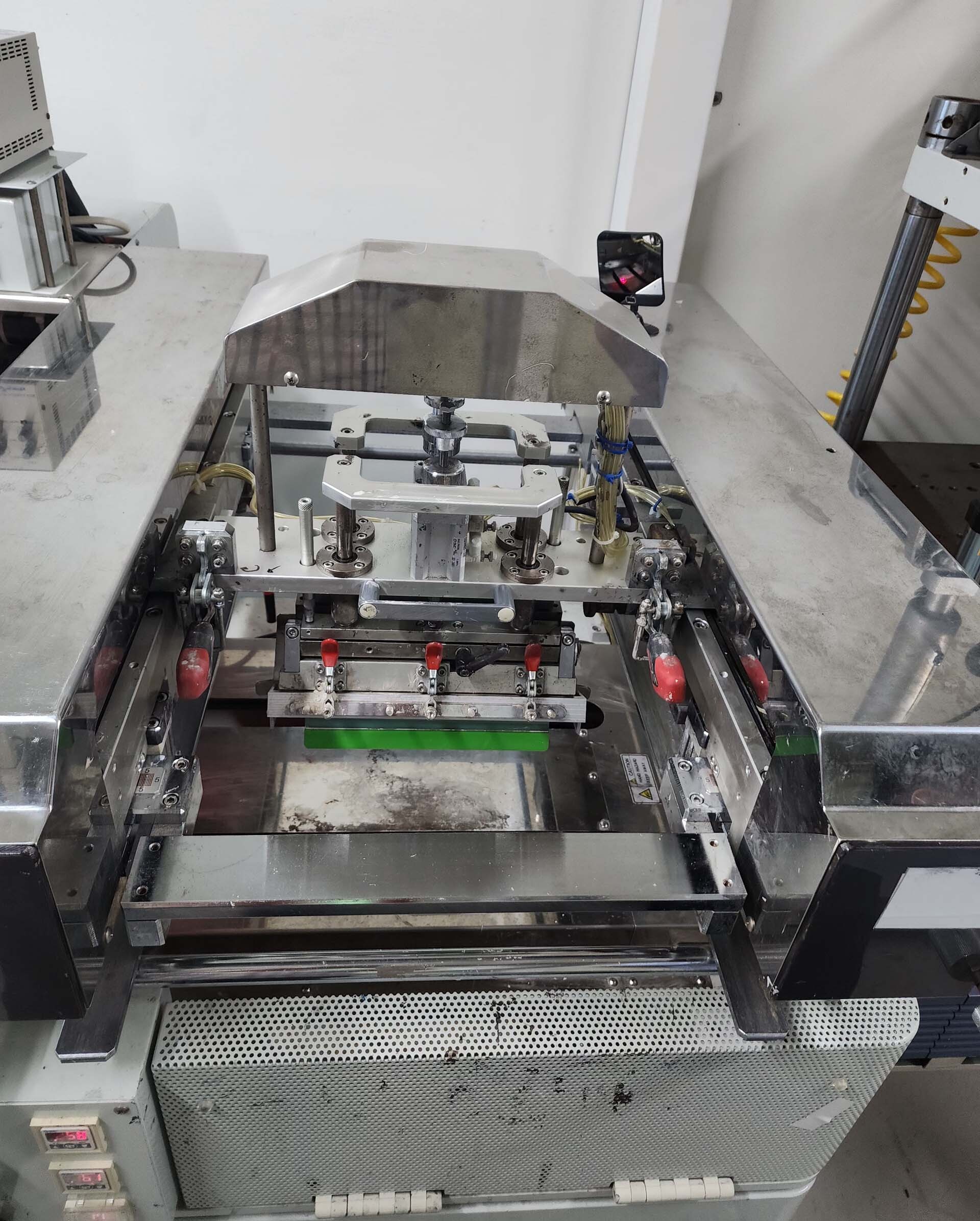 フォト（写真） 使用される MICRO-TEC MT-550TVC 販売のために