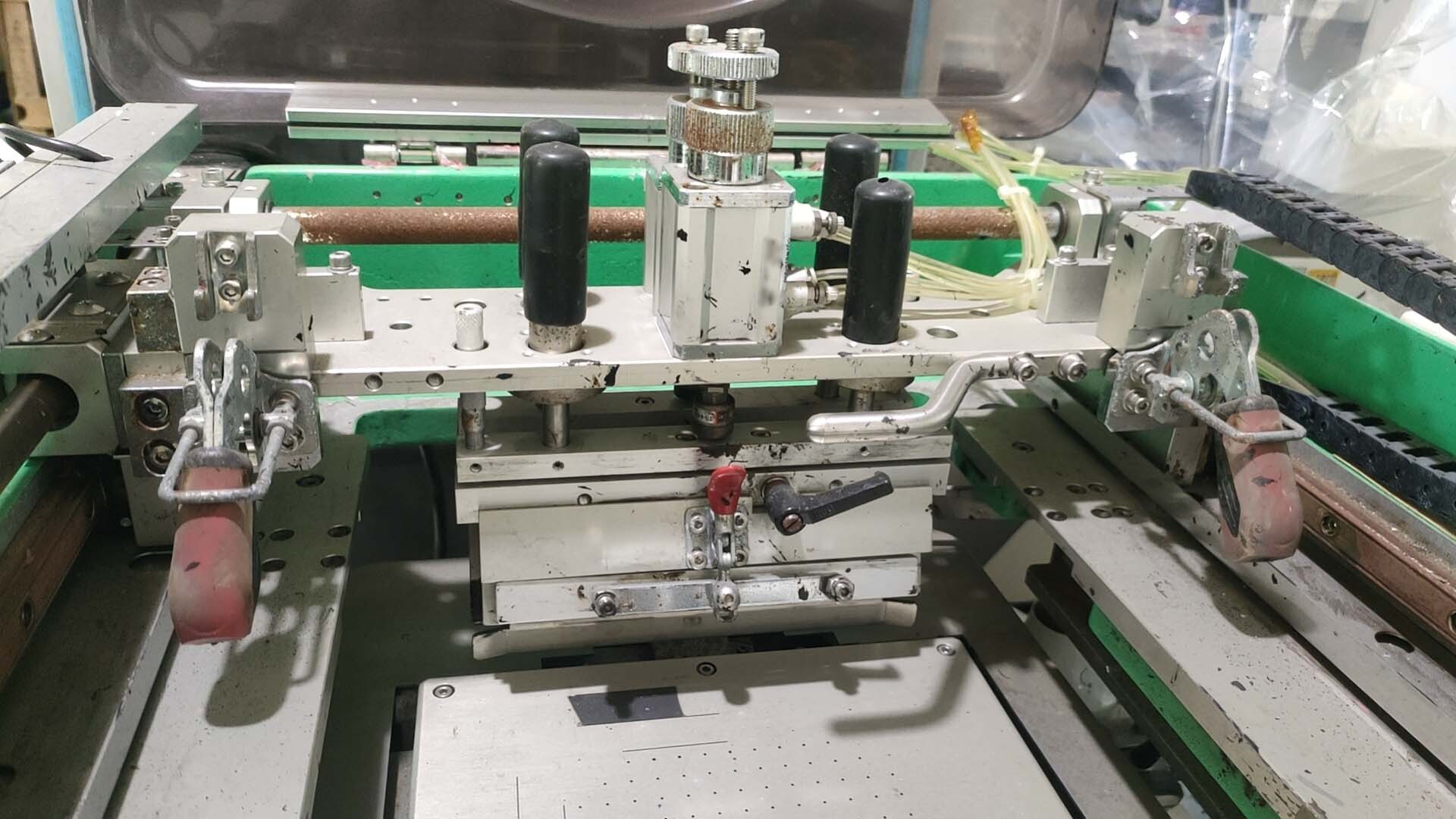 Photo Used MICRO-TEC MTVC-320 For Sale