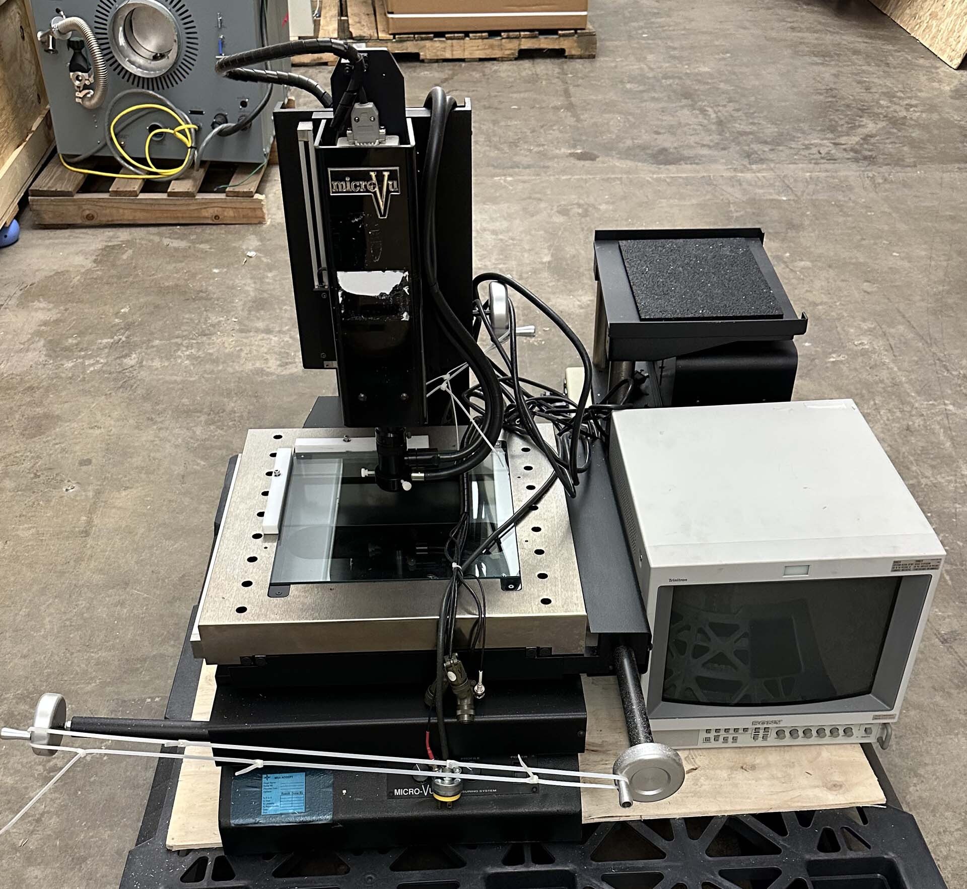 Photo Used MICRO VU M302 For Sale