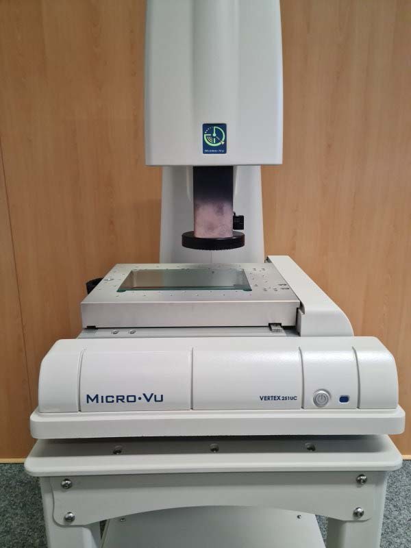 Foto Verwendet MICRO VU Vertex 251UC Zum Verkauf