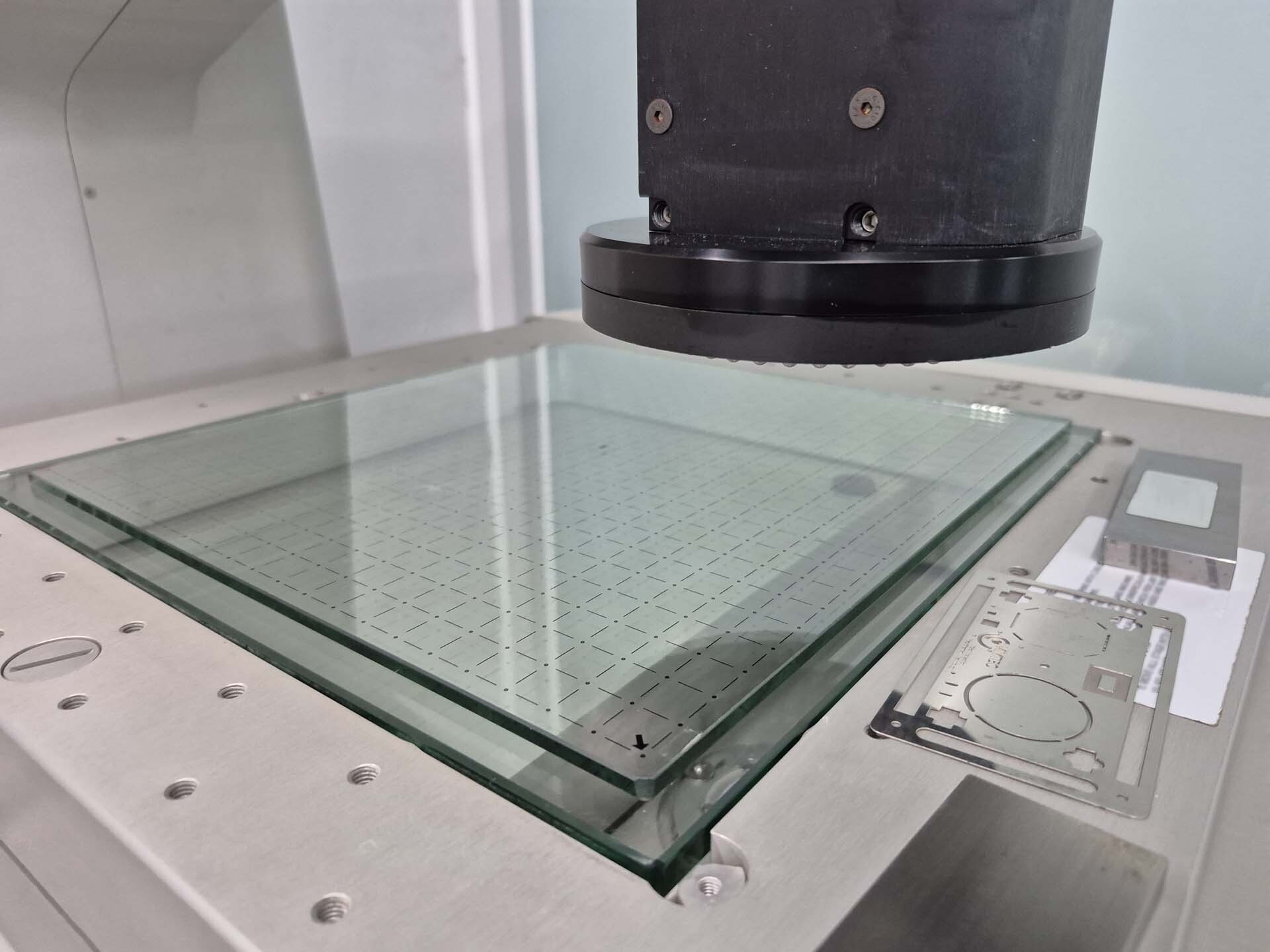 Photo Used MICRO VU Vertex 311 HC For Sale