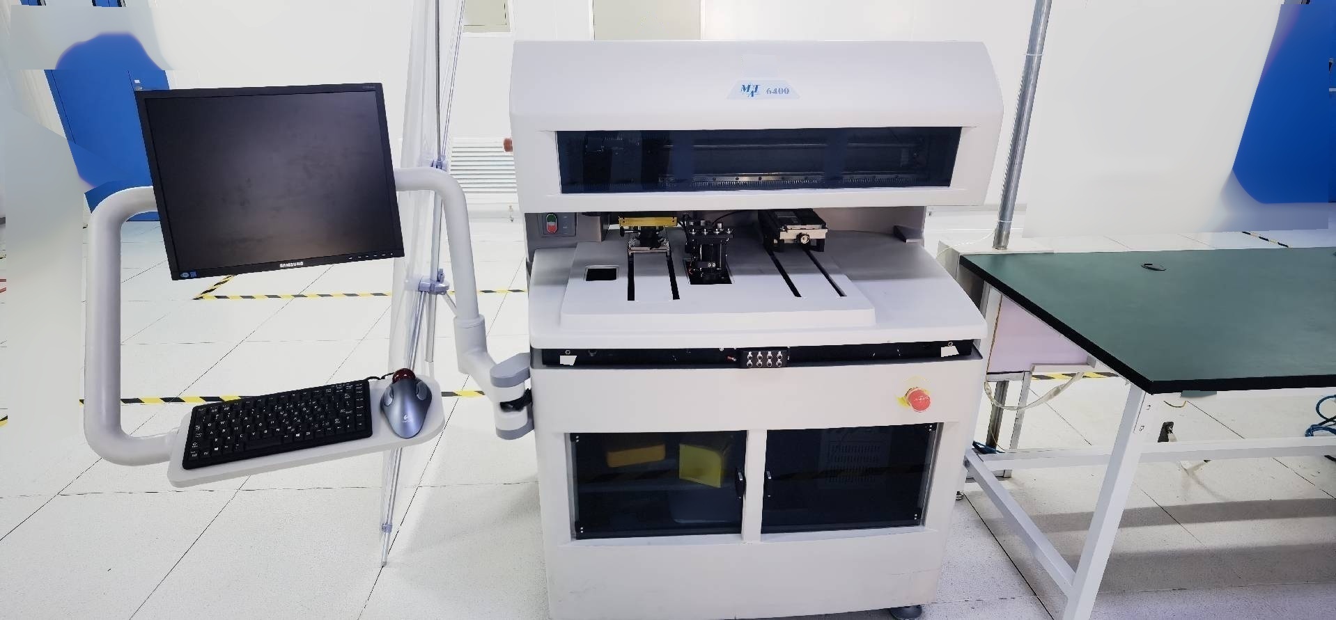 Photo Used MICROASSEMBLY TECHNOLOGIES / MAT 6400 For Sale