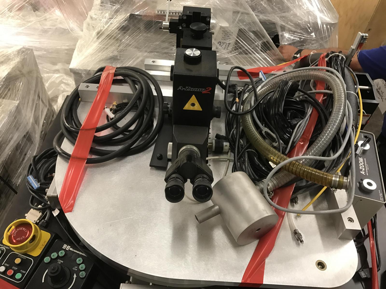 Photo Used MICROMANIPULATOR VACP 200 For Sale