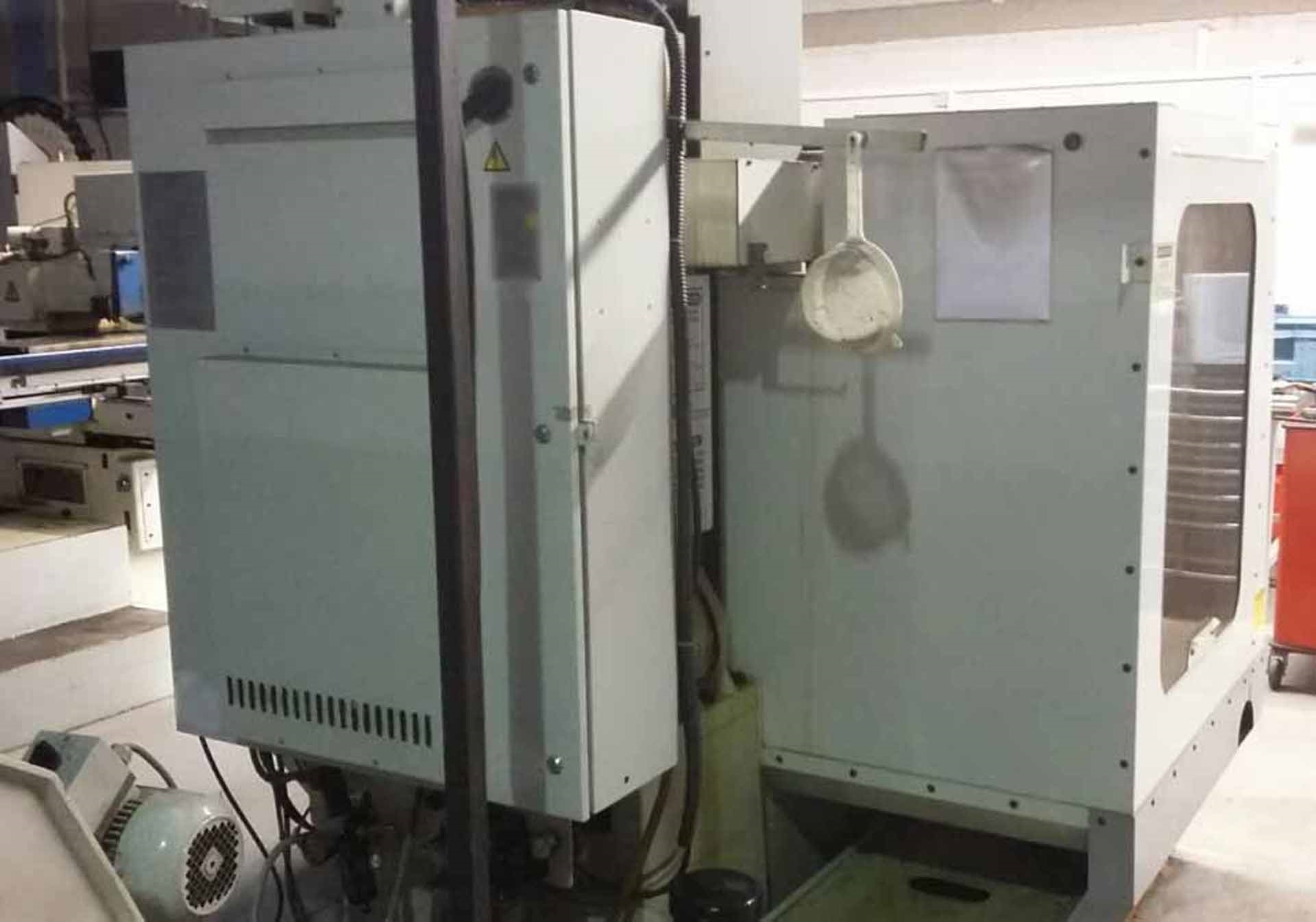 Photo Used MIKRON / HAAS VCE 500 For Sale