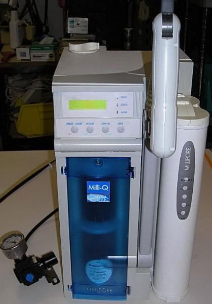 Photo Used MILLIPORE MilliQ Synthesis A10 For Sale