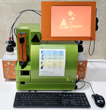 Foto Verwendet MILTENYI BIOTEC AutoMACS Pro Zum Verkauf