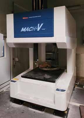 Photo Used MITUTOYO MACH-V9106 For Sale