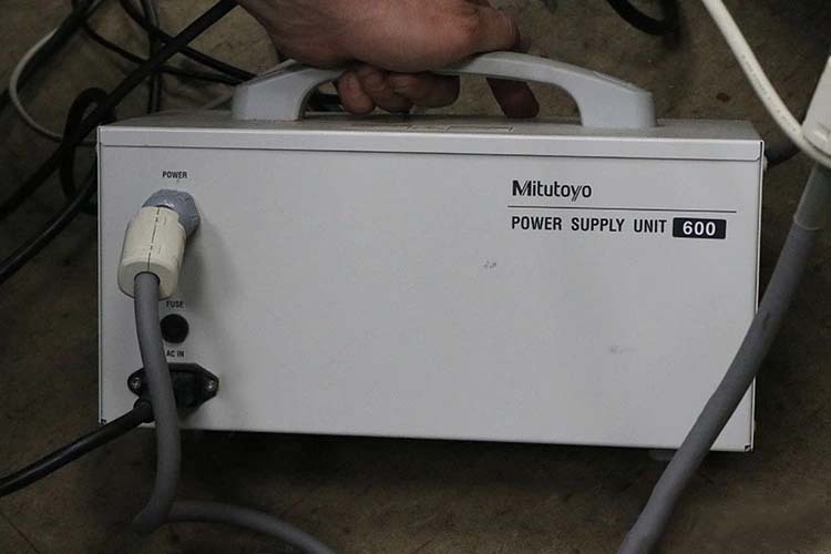 圖為 已使用的 MITUTOYO Quick Vision 1-X404P1L-D 待售