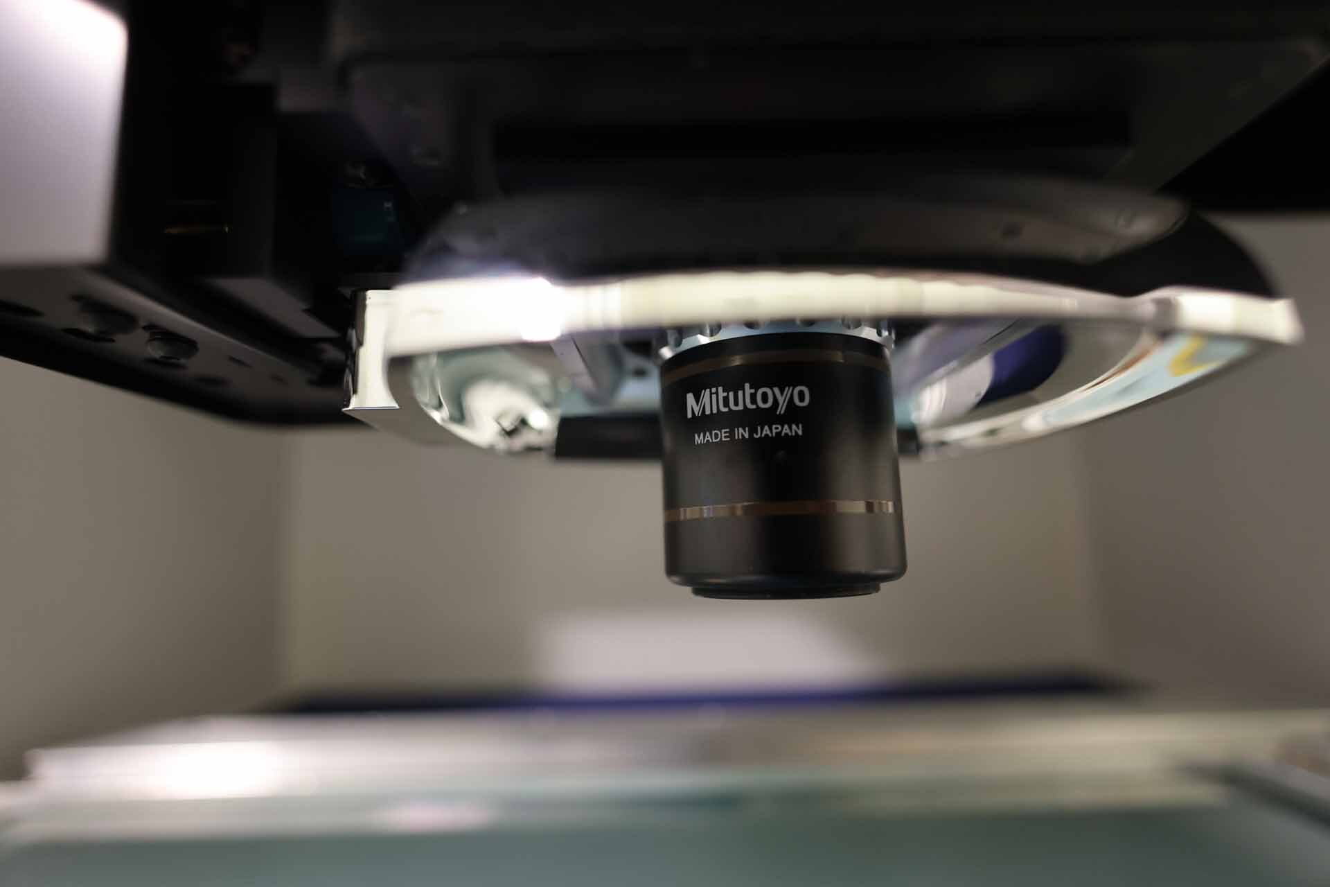 フォト（写真） 使用される MITUTOYO QV-X302P1L-C 販売のために