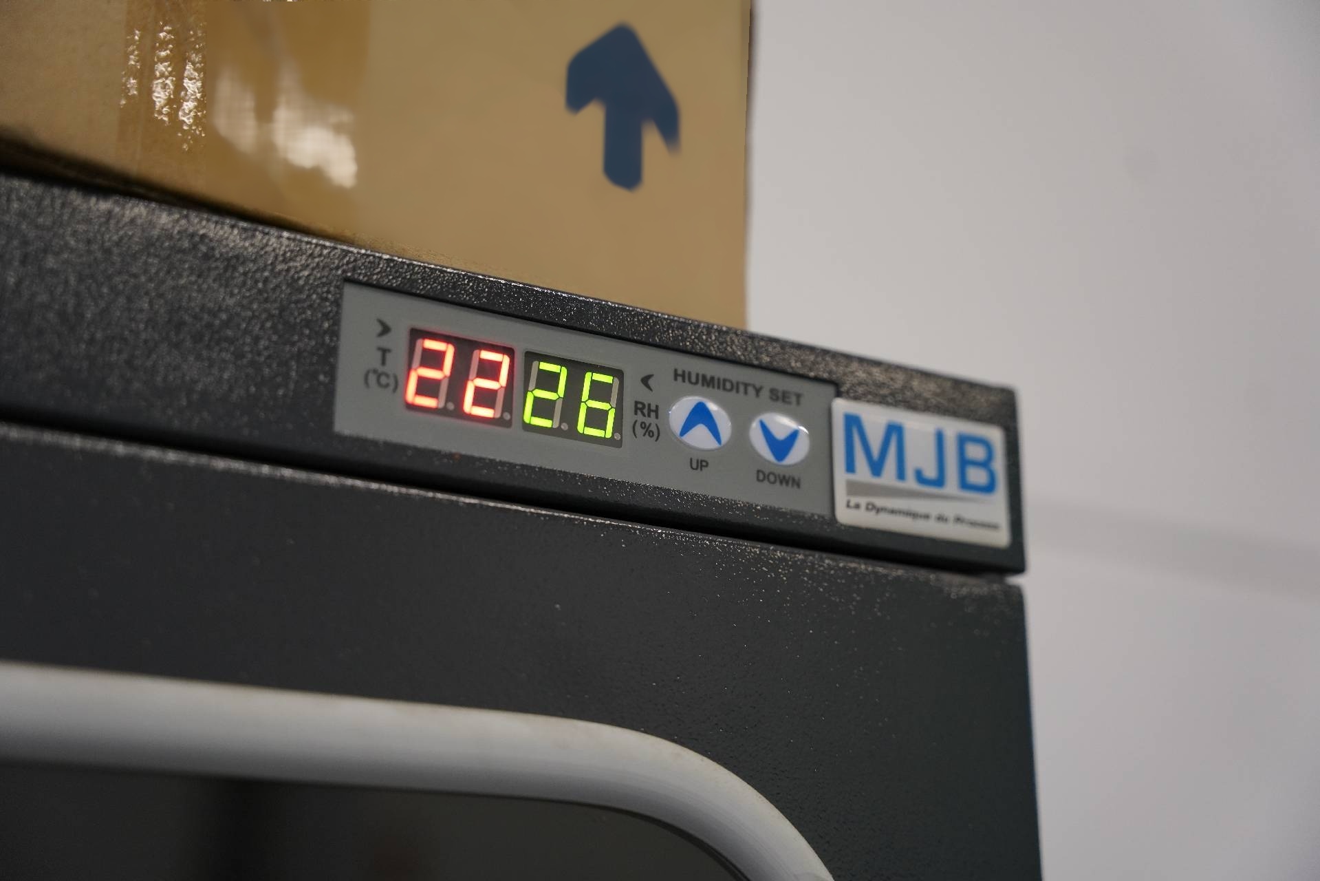 Foto Verwendet MJB DRT1480C-6 Zum Verkauf