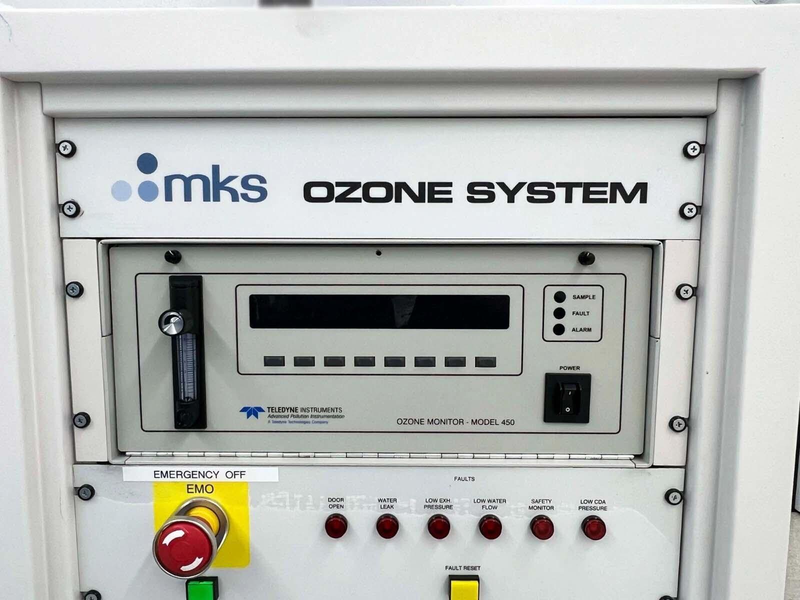Photo Utilisé MKS / ASTEX AX8555 À vendre