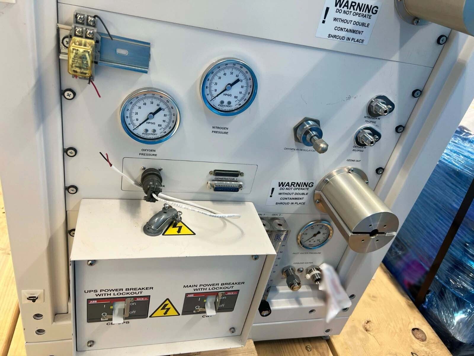 Photo Utilisé MKS / ASTEX AX8555 À vendre