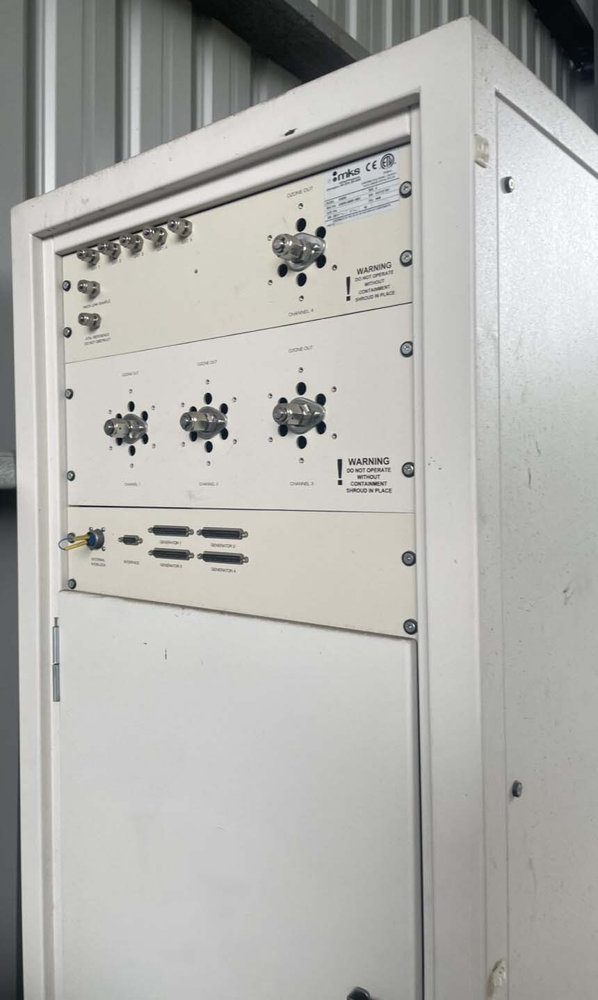 Photo Utilisé MKS / ASTEX AX8555 À vendre