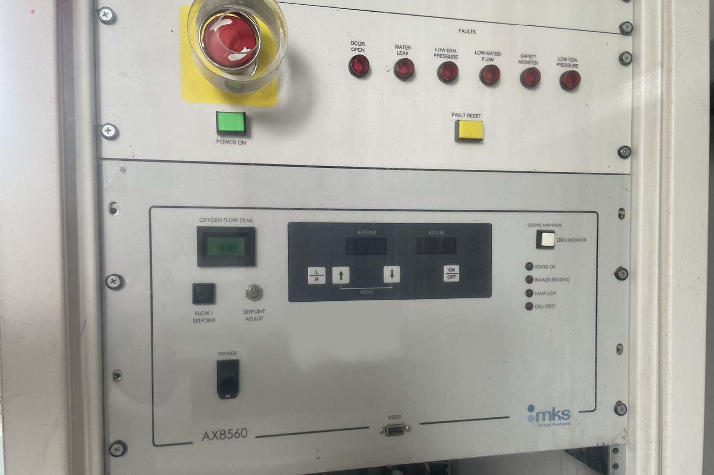 Photo Utilisé MKS / ASTEX AX8555 À vendre
