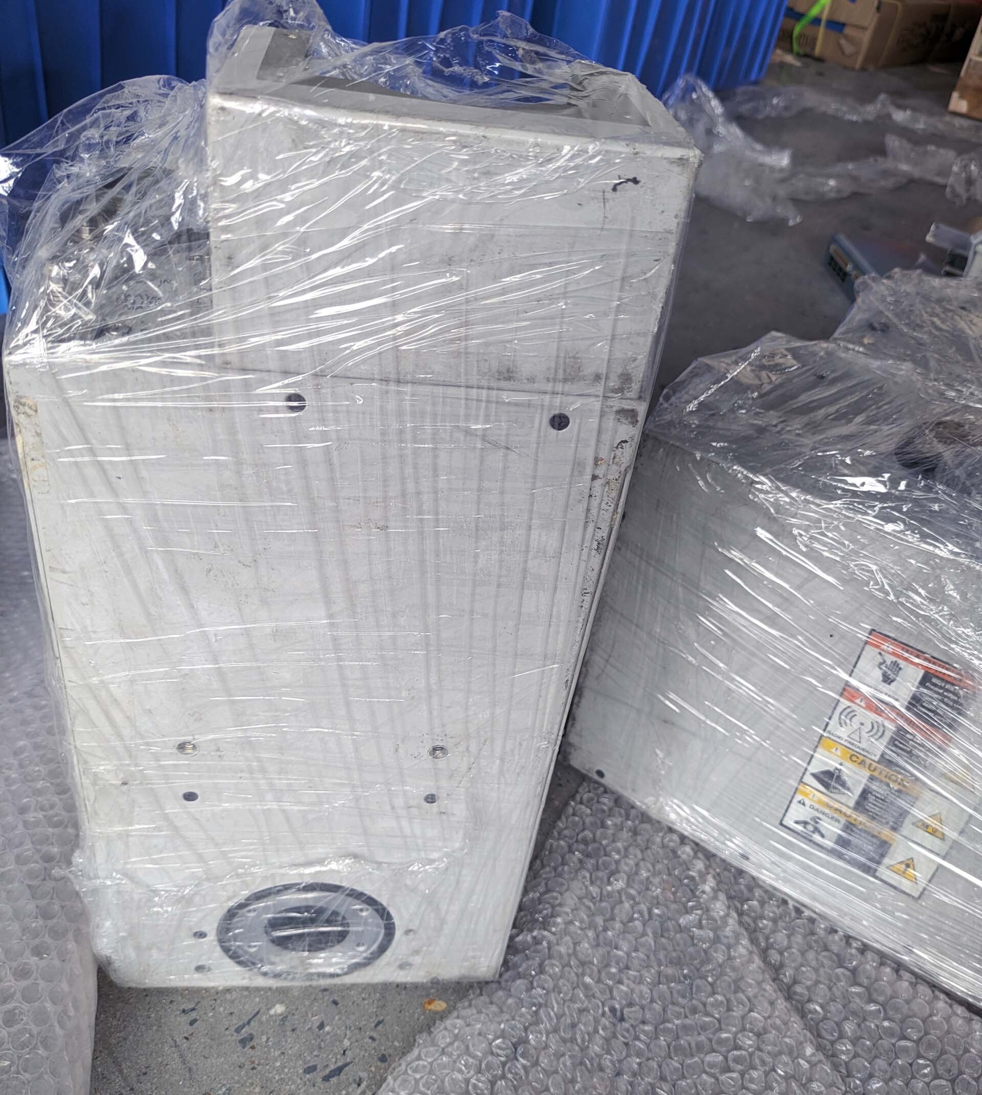 Photo Used MKS AX 7645 For Sale