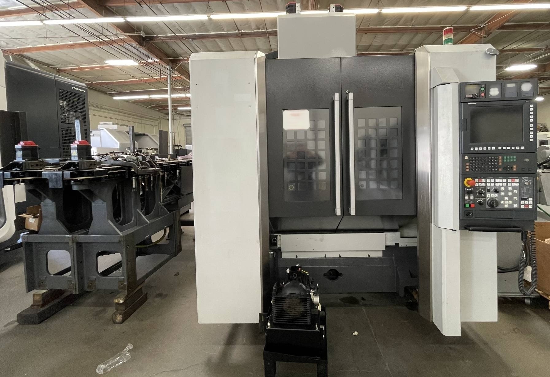 图为 已使用的 MORI SEIKI NMV 5000 DCG 待售
