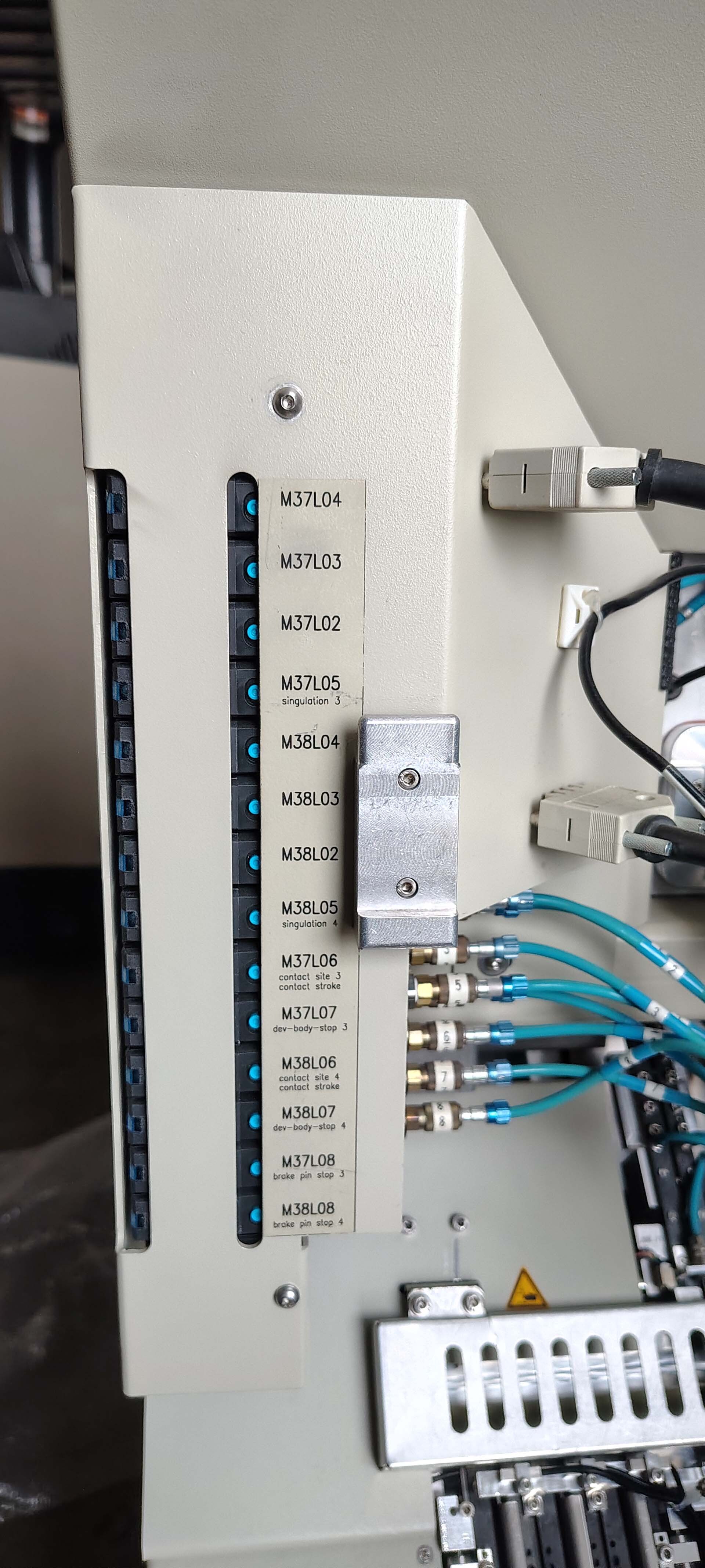 사진 사용됨 MULTITEST MT 9320 HS 판매용