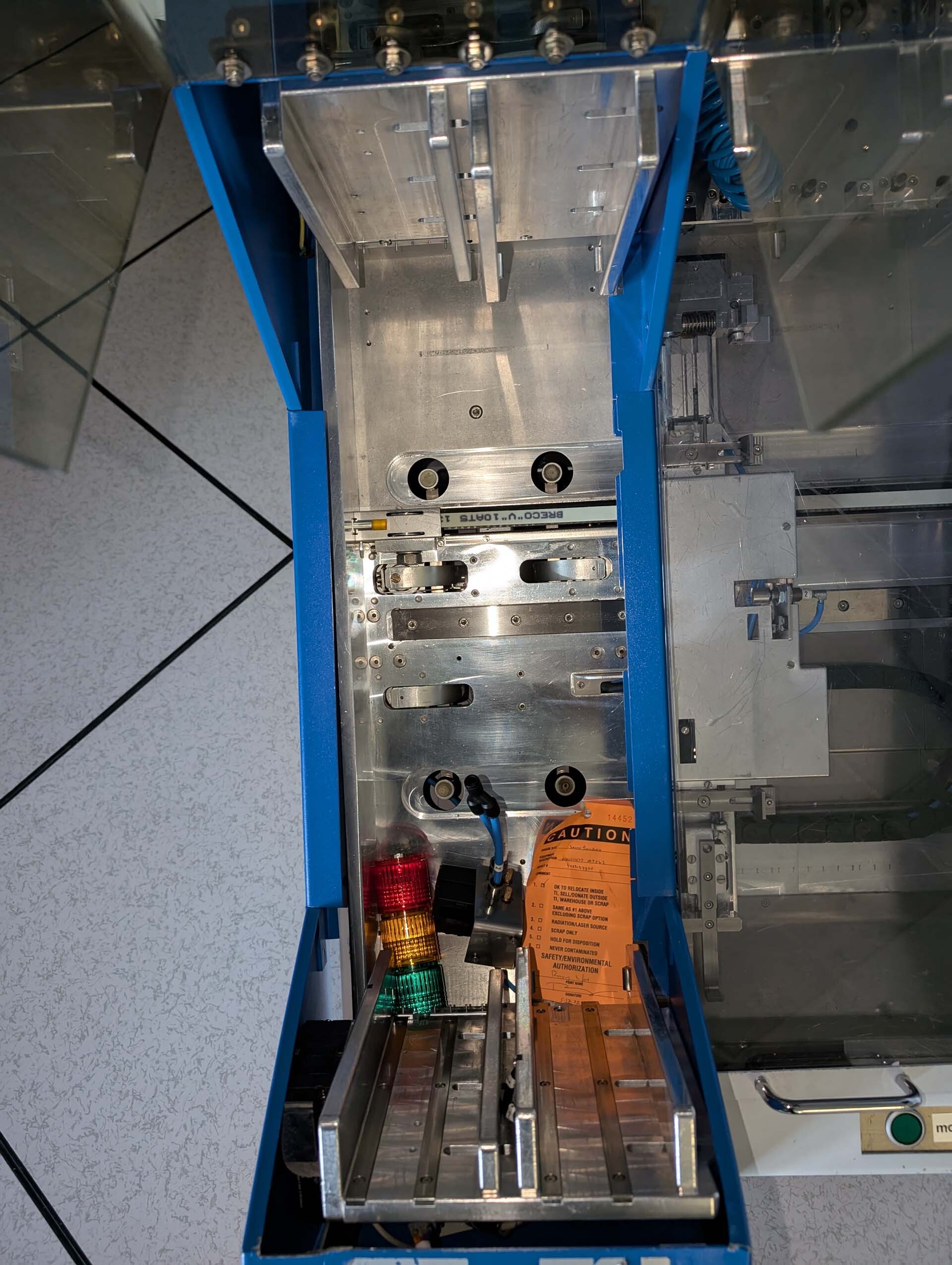 Photo Used MULTITEST MT 9928 For Sale