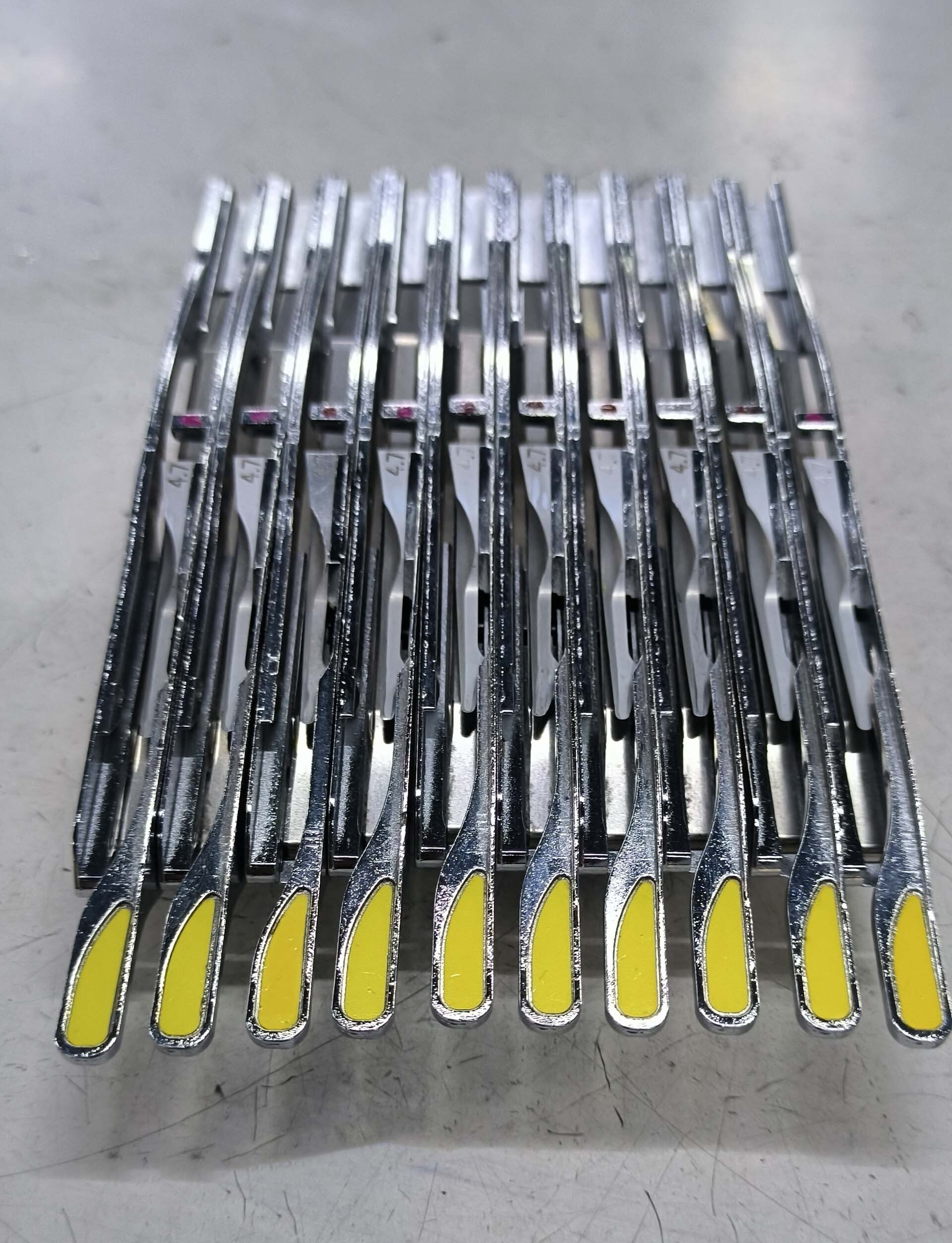 Foto Verwendet MYDATA / MYCRONIC / AGILIS Lot of feeders Zum Verkauf
