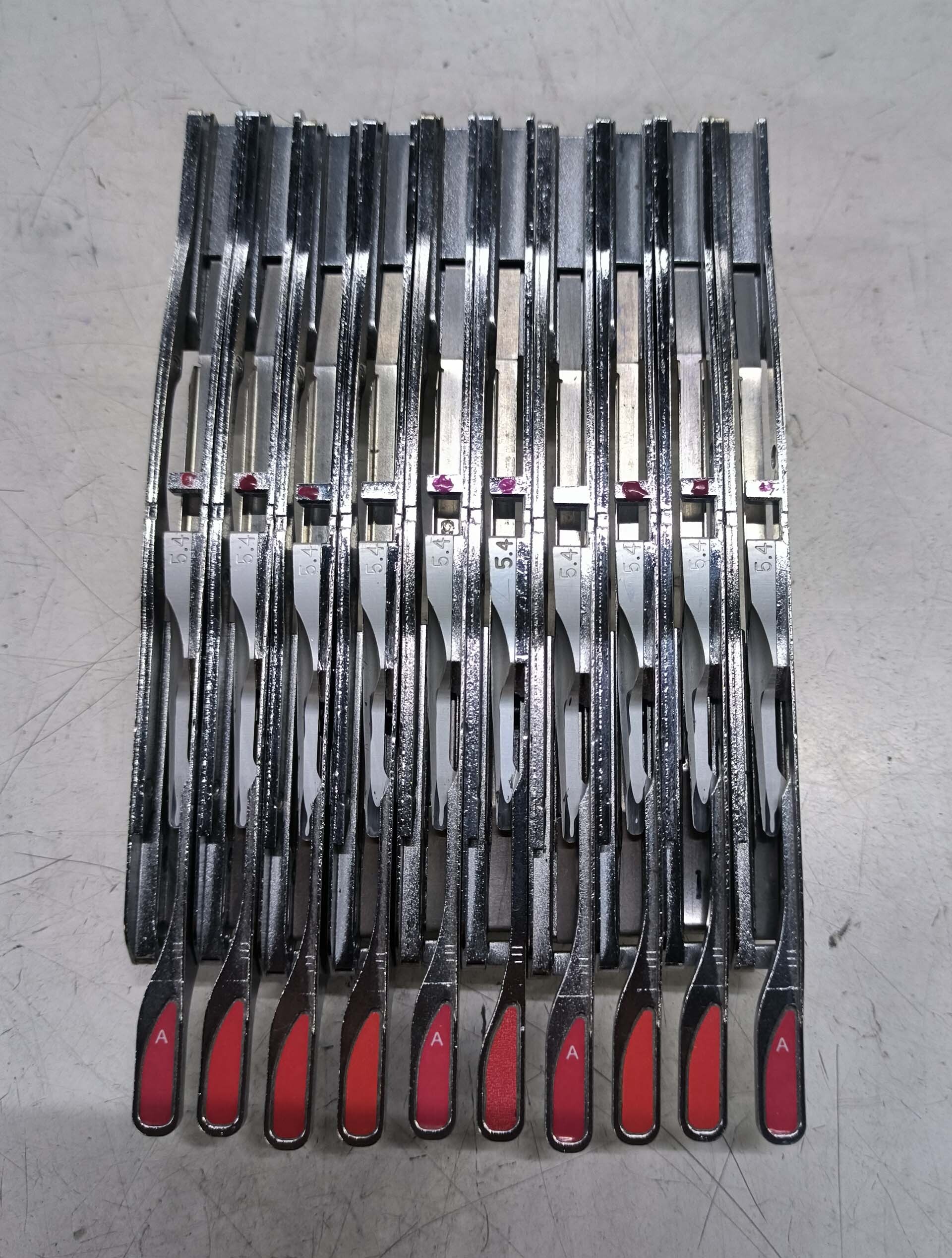 Foto Verwendet MYDATA / MYCRONIC / AGILIS Lot of feeders Zum Verkauf