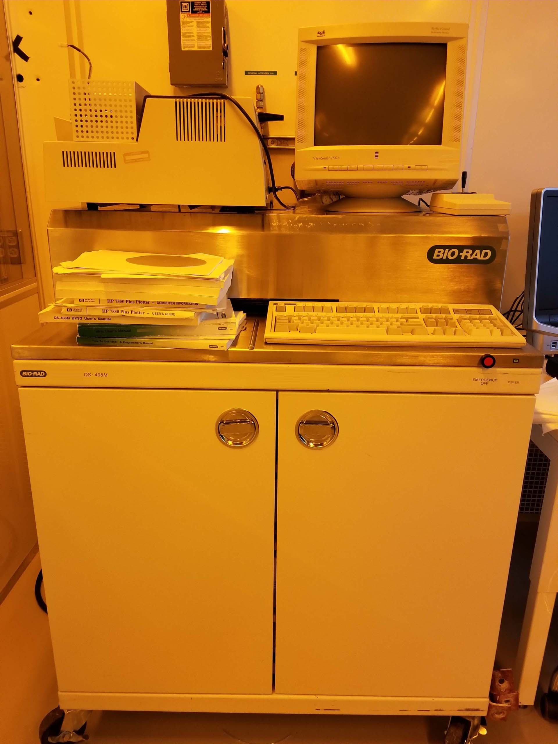 Photo Used NANOMETRICS / BIO-RAD / ACCENT QS-408M For Sale