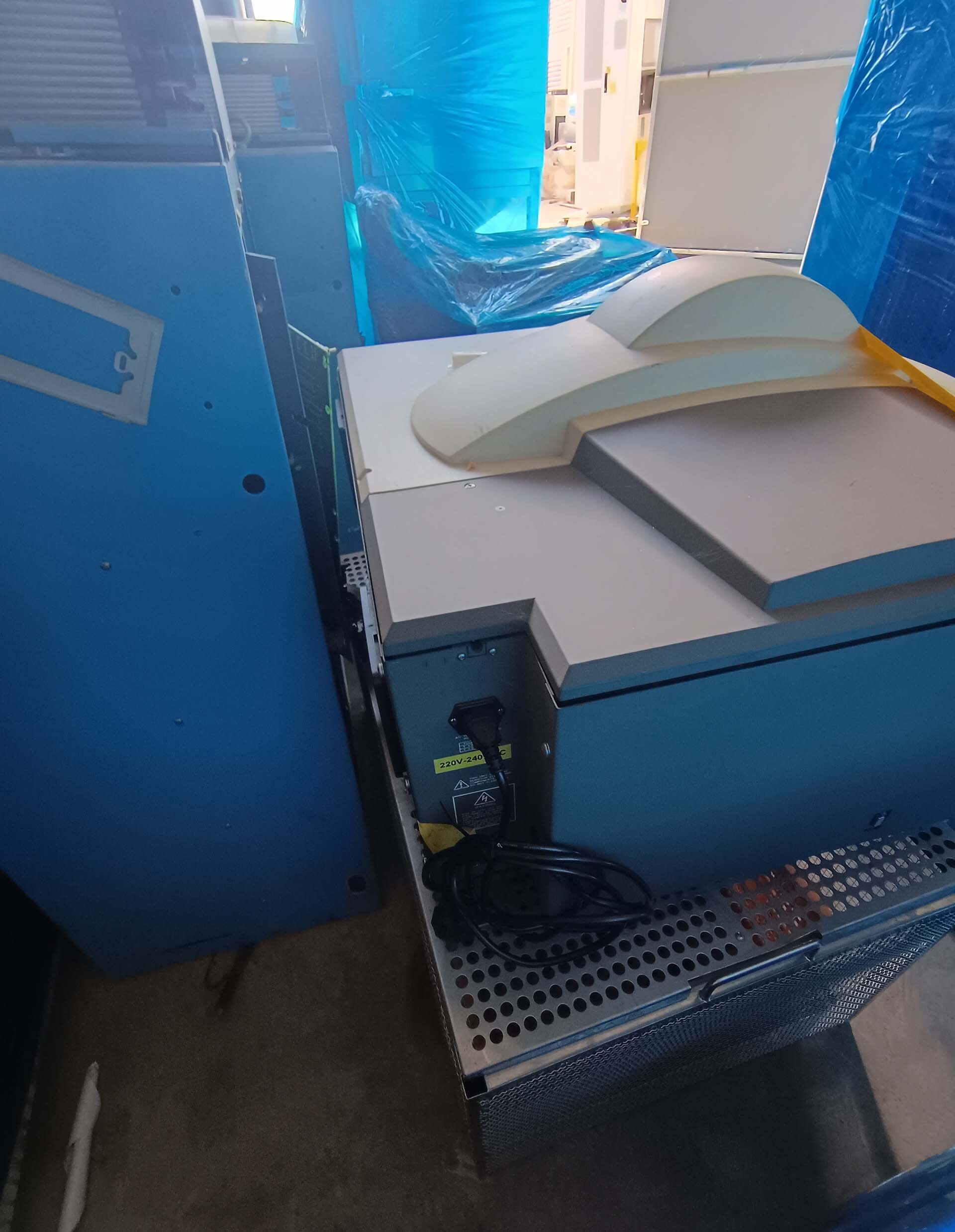 Photo Used NANOMETRICS / BIO-RAD / ACCENT RPM 2000 For Sale