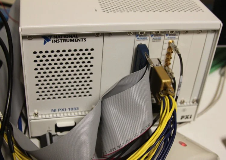 NATIONAL INSTRUMENTS / NI PXI-1033 Electronic Test Equipment NATIONAL INSTRUMENTS / NI PXI-1033 Electronic Test Equipment