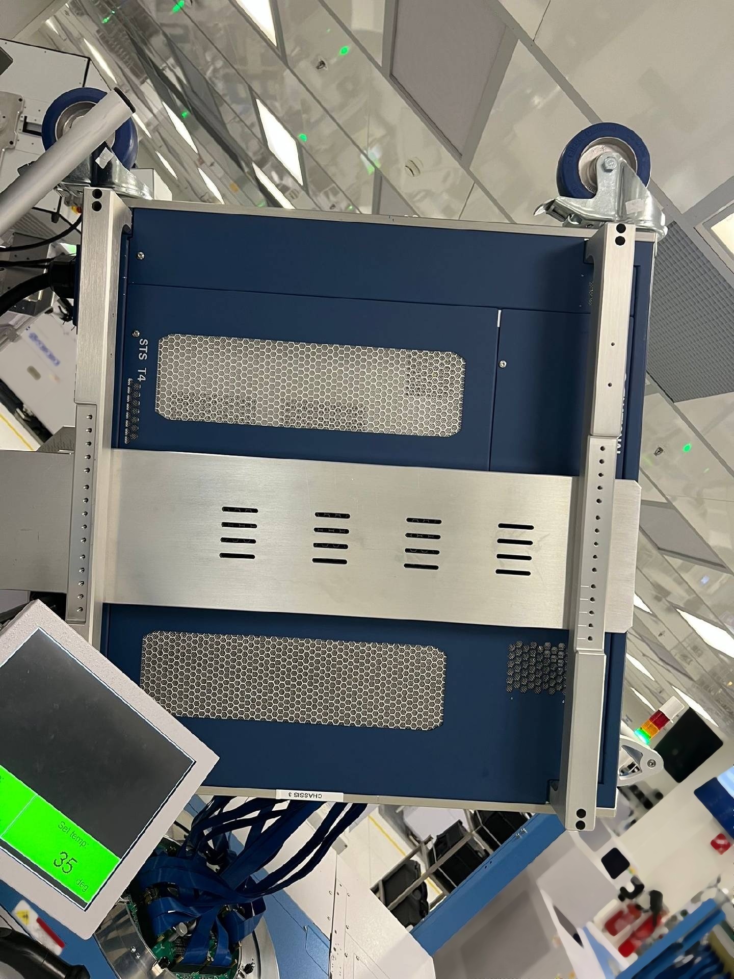 Photo Used NATIONAL INSTRUMENTS / NI STS-T4 For Sale
