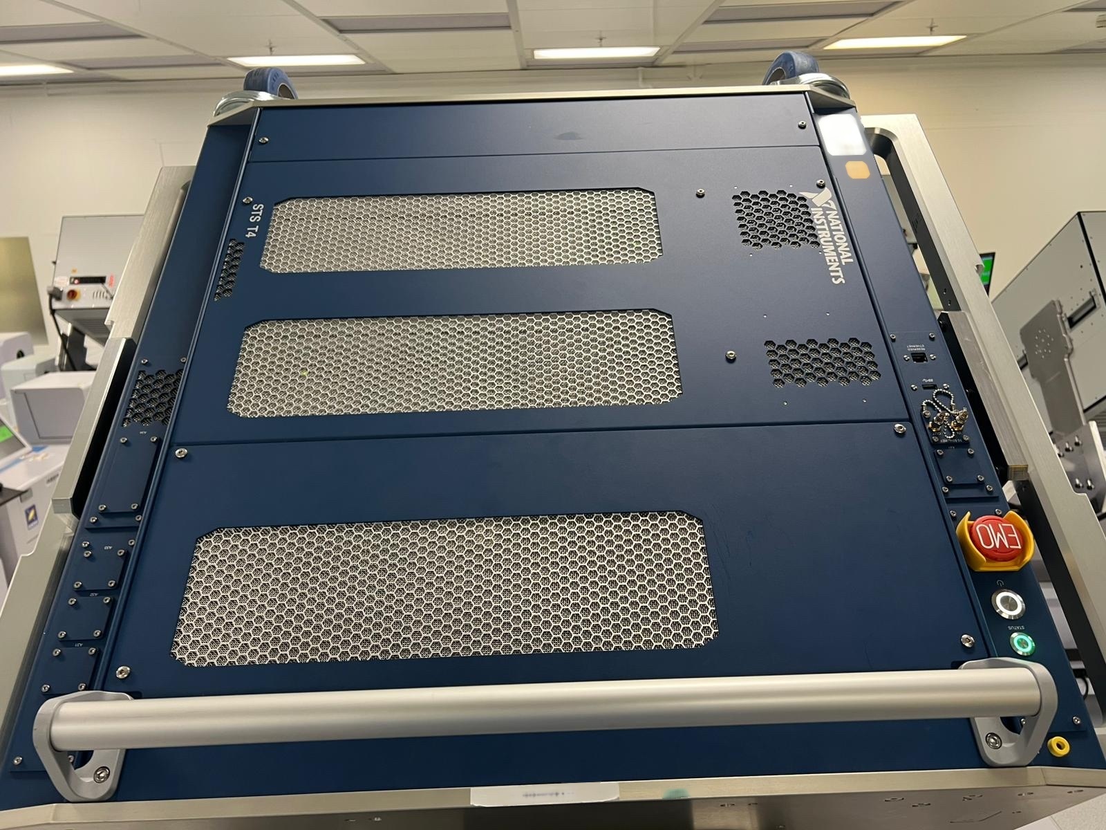 Photo Utilisé NATIONAL INSTRUMENTS STS-T4 À vendre
