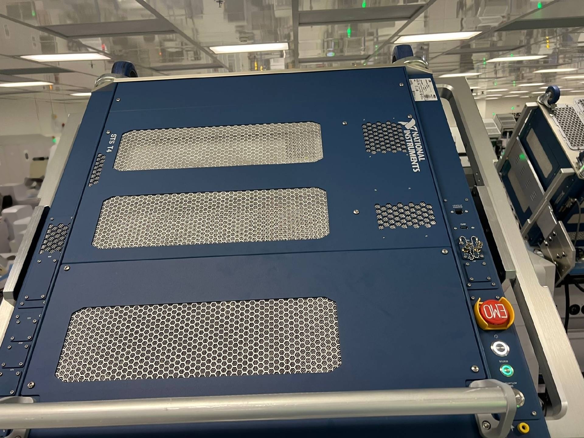 Photo Utilisé NATIONAL INSTRUMENTS STS-T4 À vendre