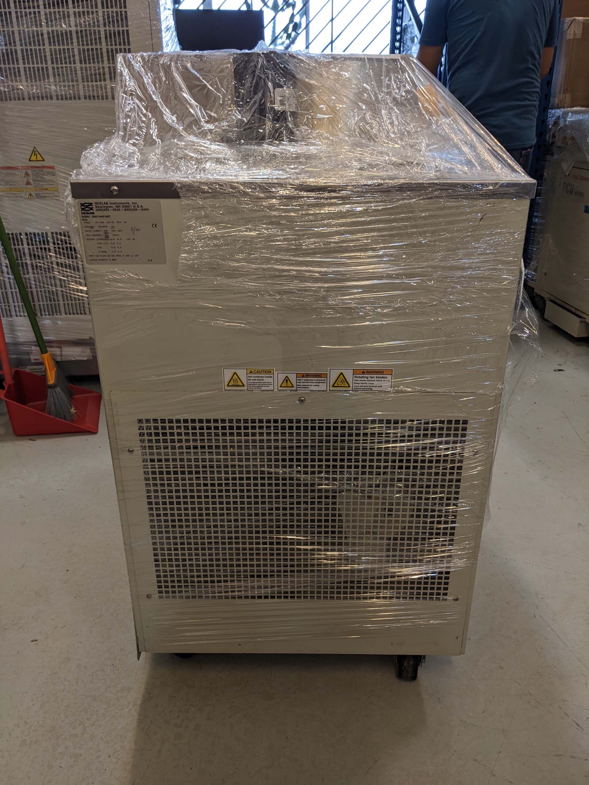 사진 사용됨 NESLAB HX-150W CHX TC-300 판매용