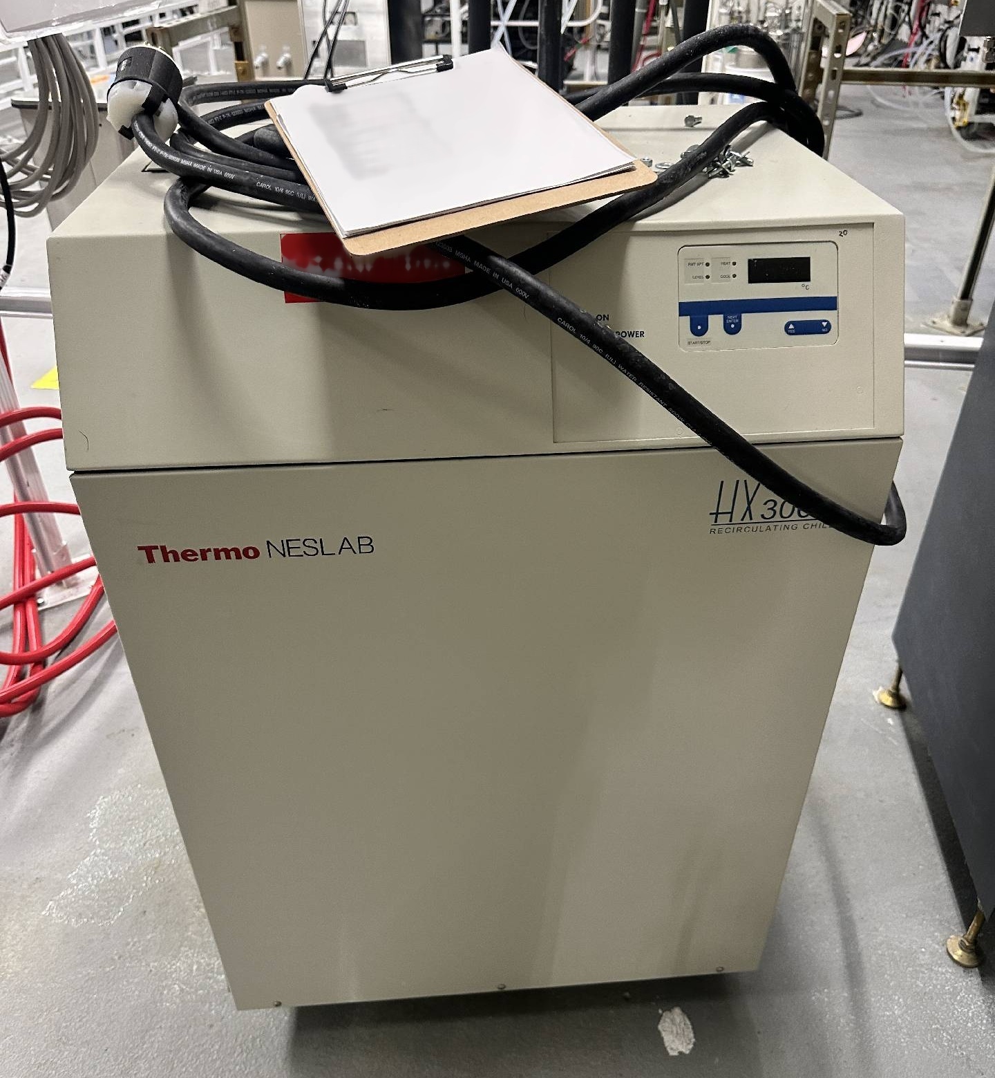 Foto Verwendet NESLAB HX-300 Zum Verkauf