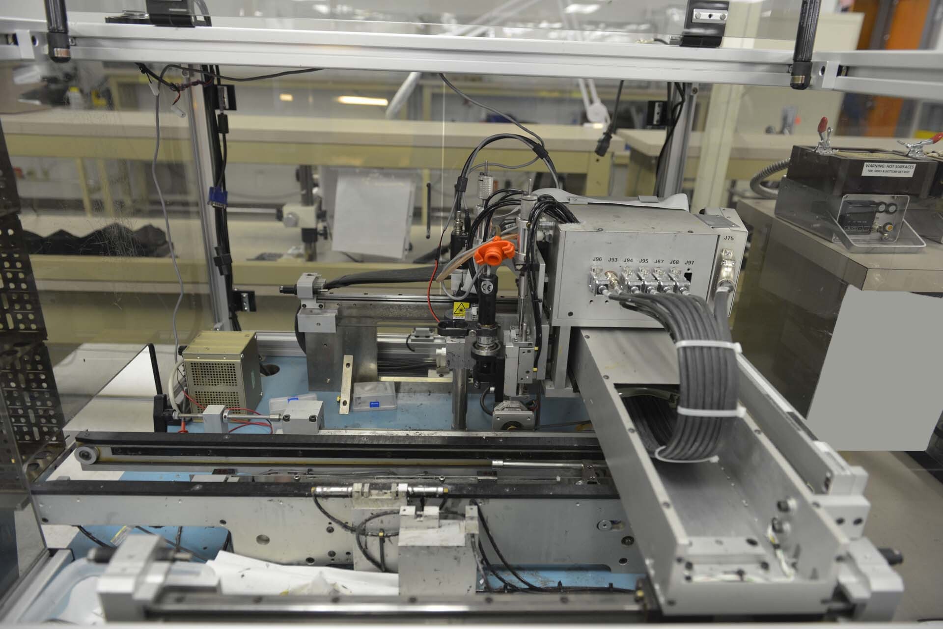 Photo Used NEWPORT MRSI 170 For Sale